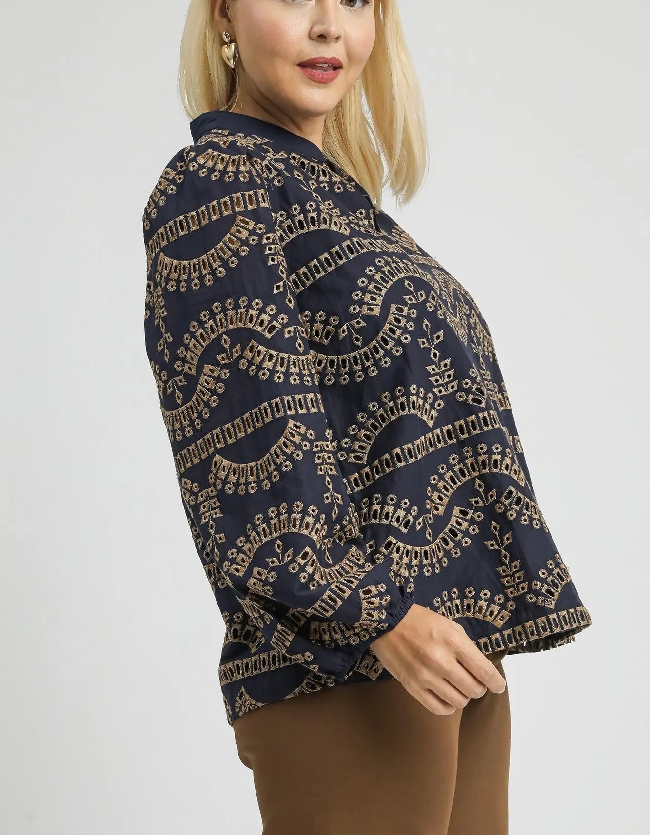 PLUS-Eyelet Long Sleeve Top