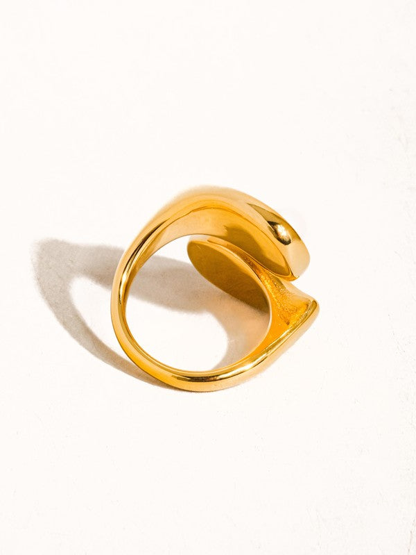Pearl Wavy Ring