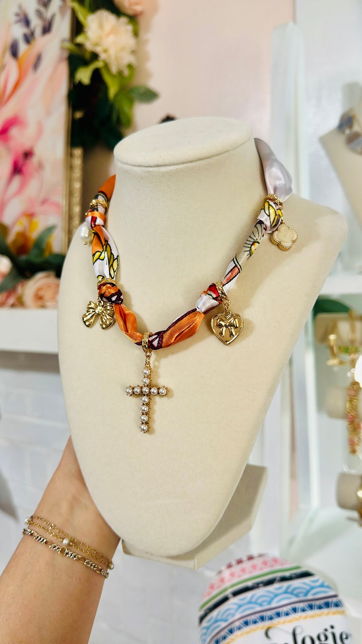 Coolin’ Cross Scarf Necklace