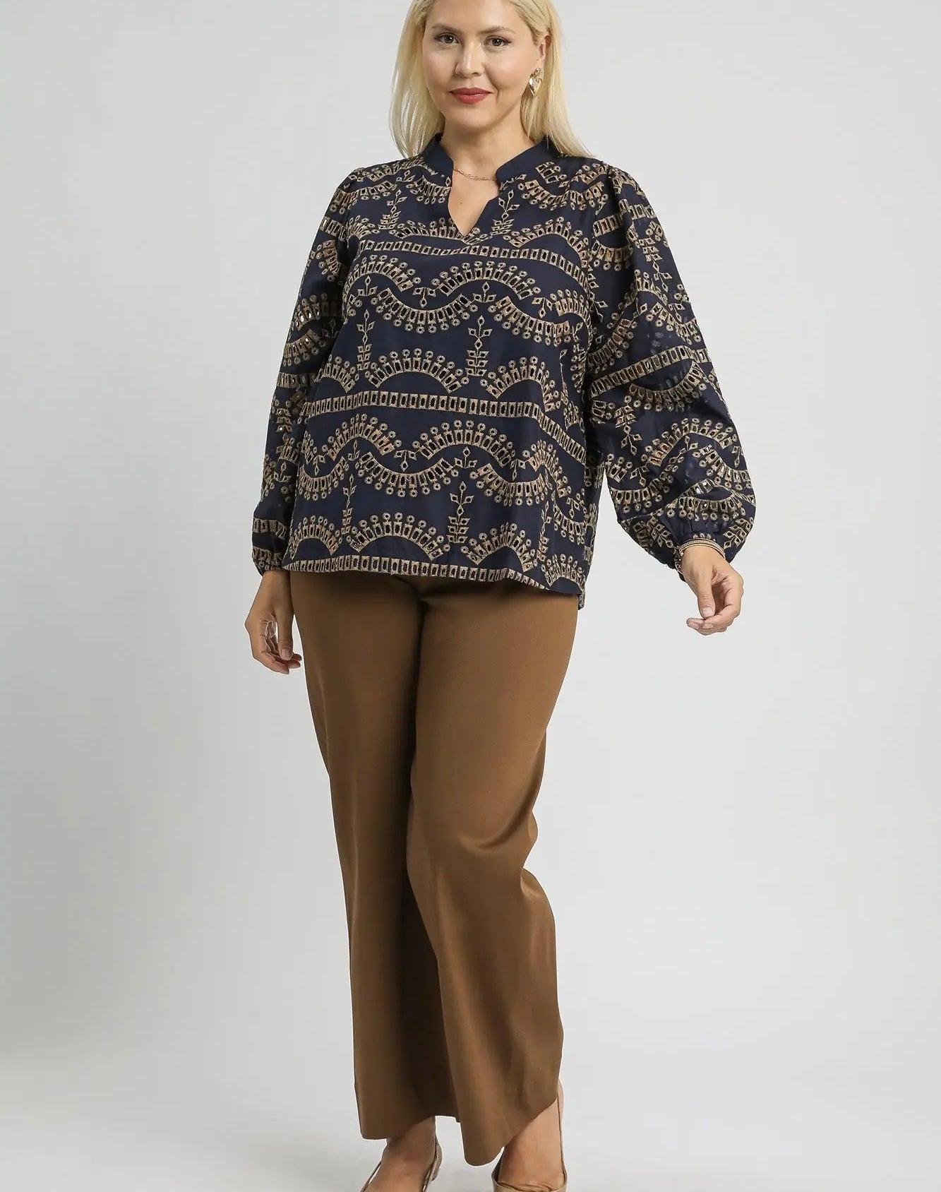 PLUS-Eyelet Long Sleeve Top