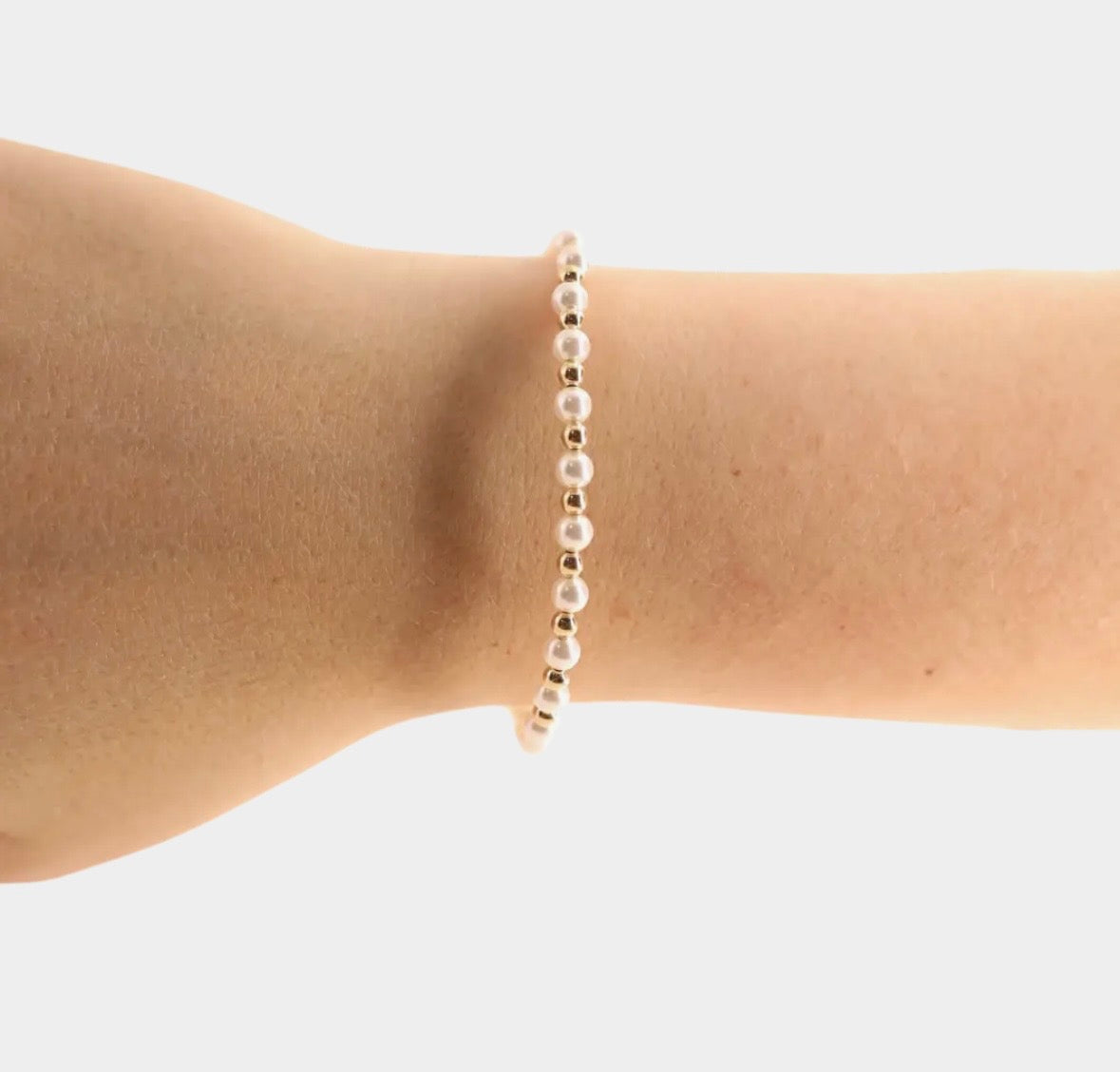 Beaded Blondes- Gold Luci Pearl Bracelet