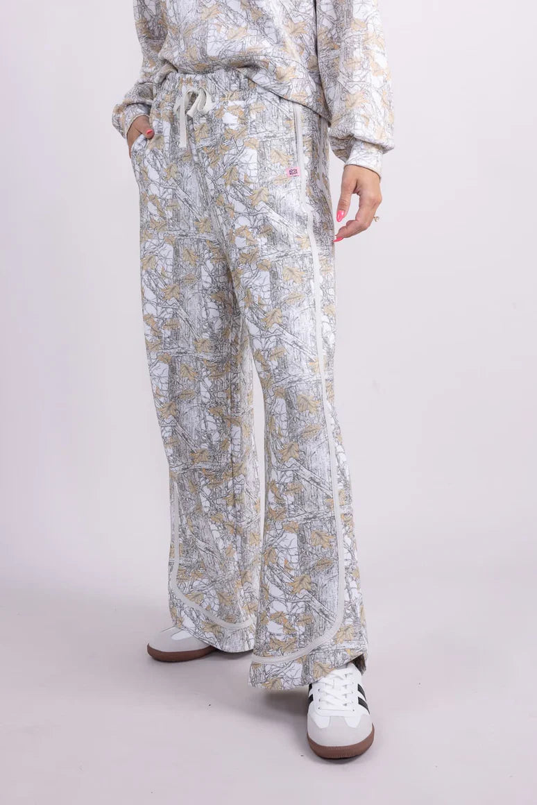 Simply Southern Camo Pant