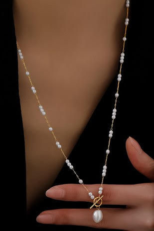 Charleston Girly Necklace