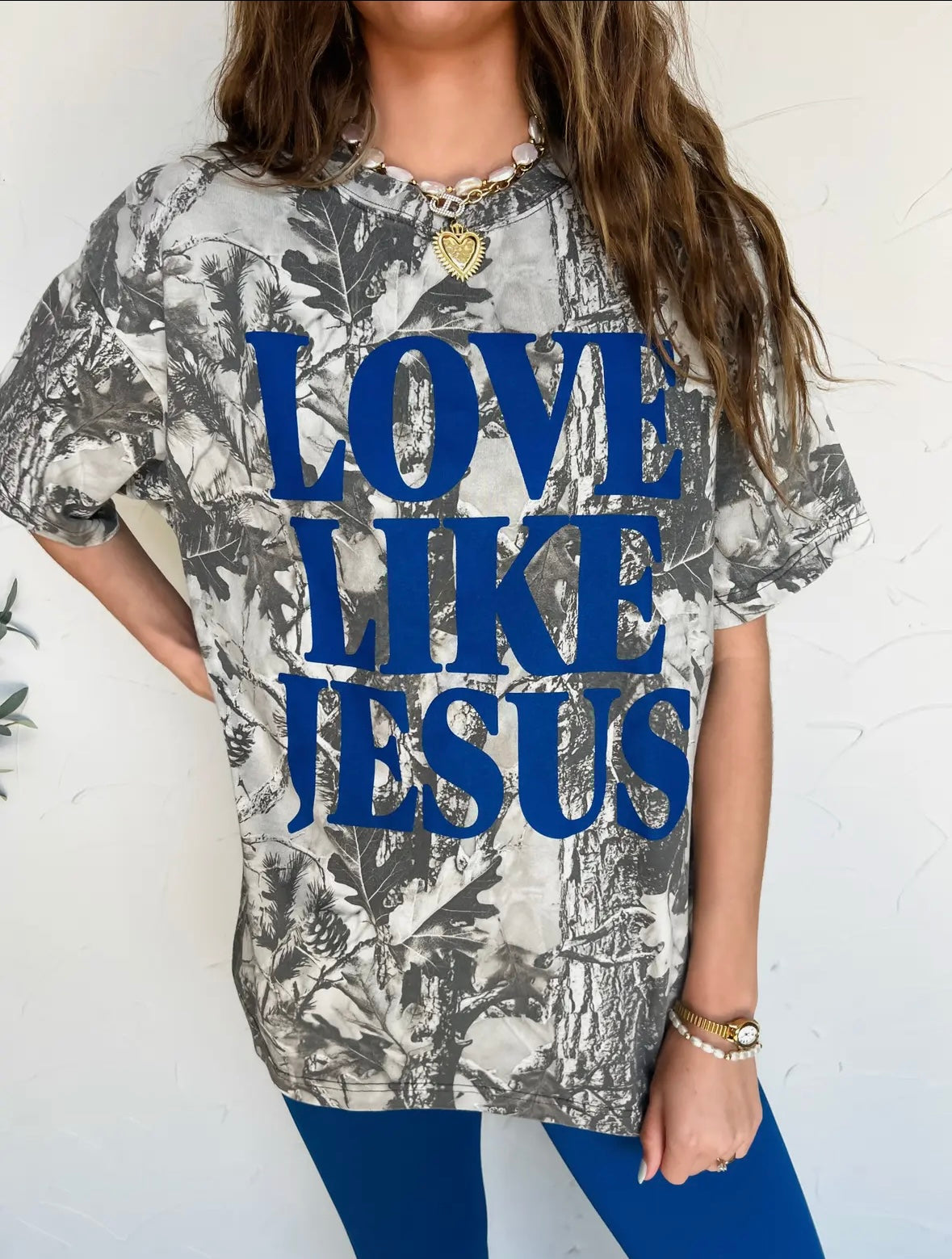 Love Like Jesus Tee