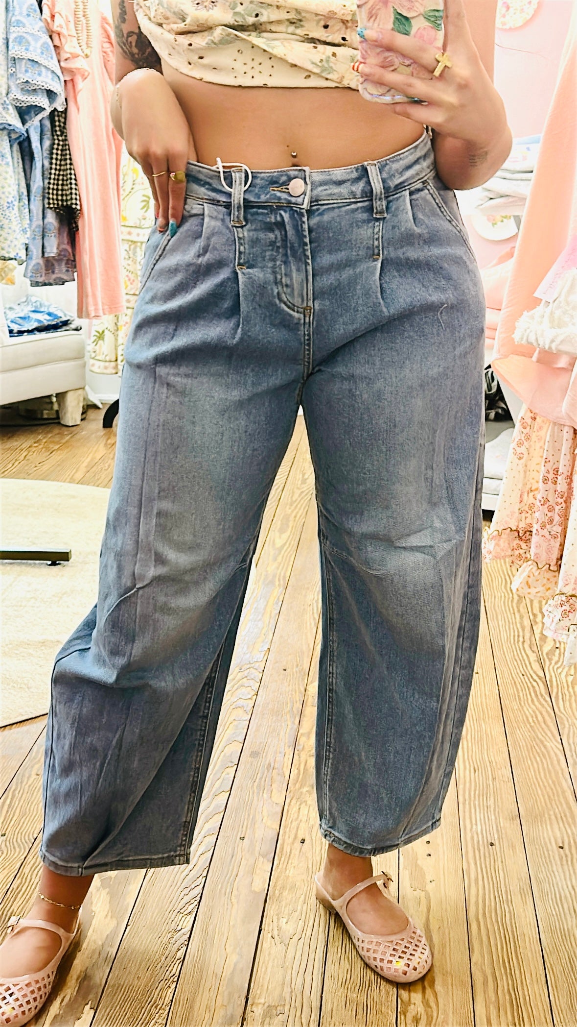 Risen Slouchy Crop Wide Leg Volume Jeans