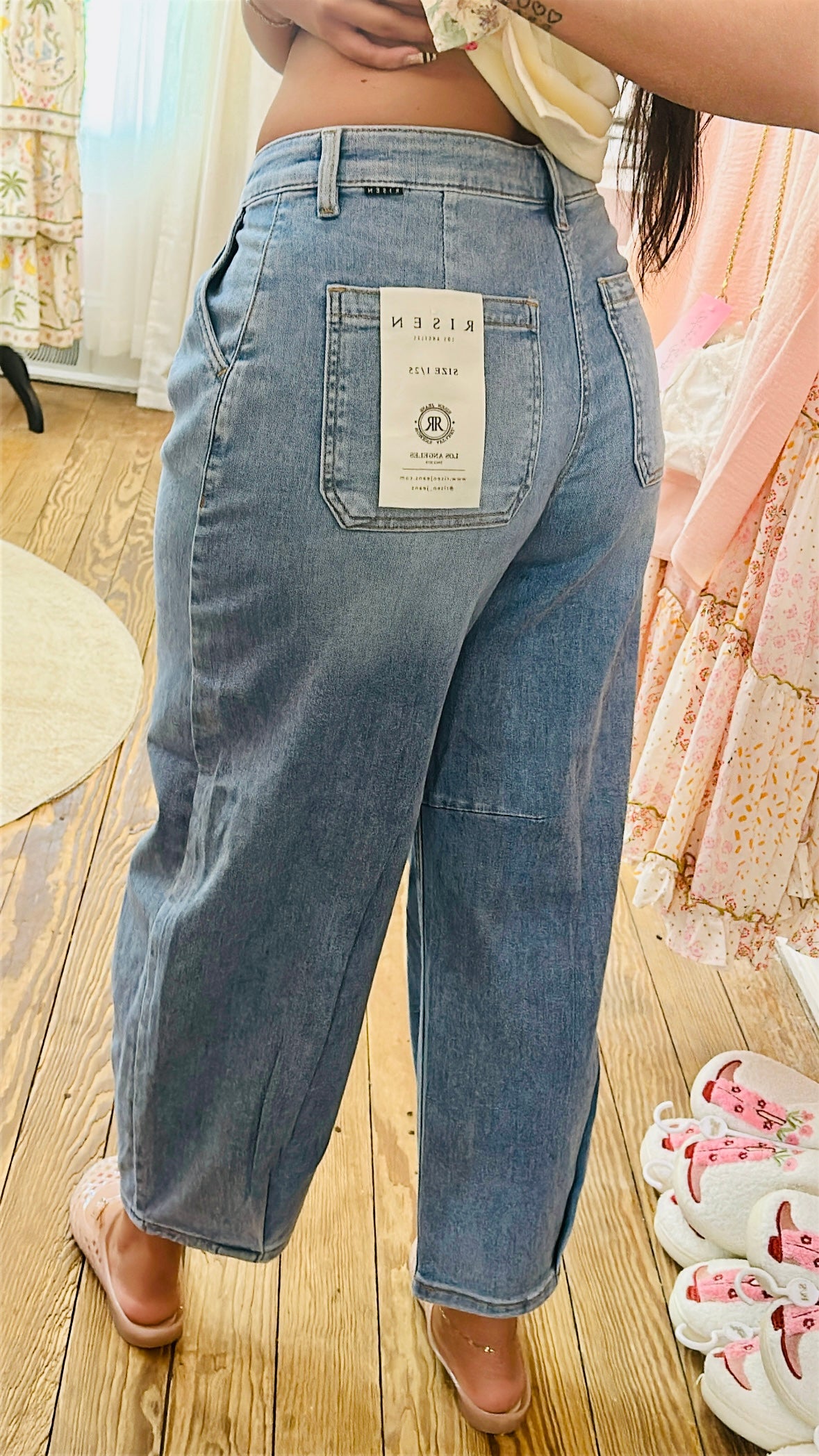 Risen Slouchy Crop Wide Leg Volume Jeans