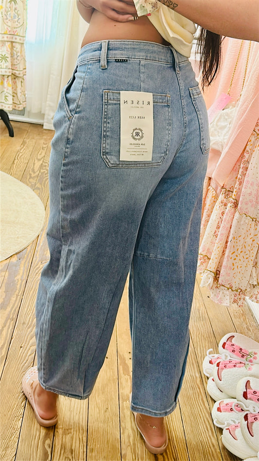 Risen Slouchy Crop Wide Leg Volume Jeans