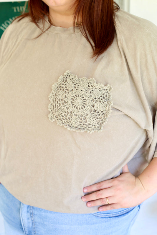 PLUS-Crochet Pocket Mineral Washed Top