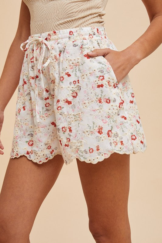 Floral Scallop Edge Shorts