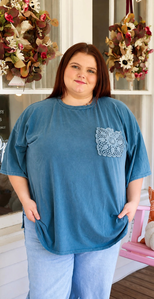 PLUS-Crochet Pocket Mineral Washed Top