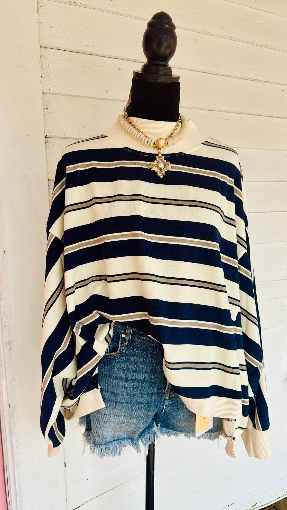 Downtown Chill Pullover