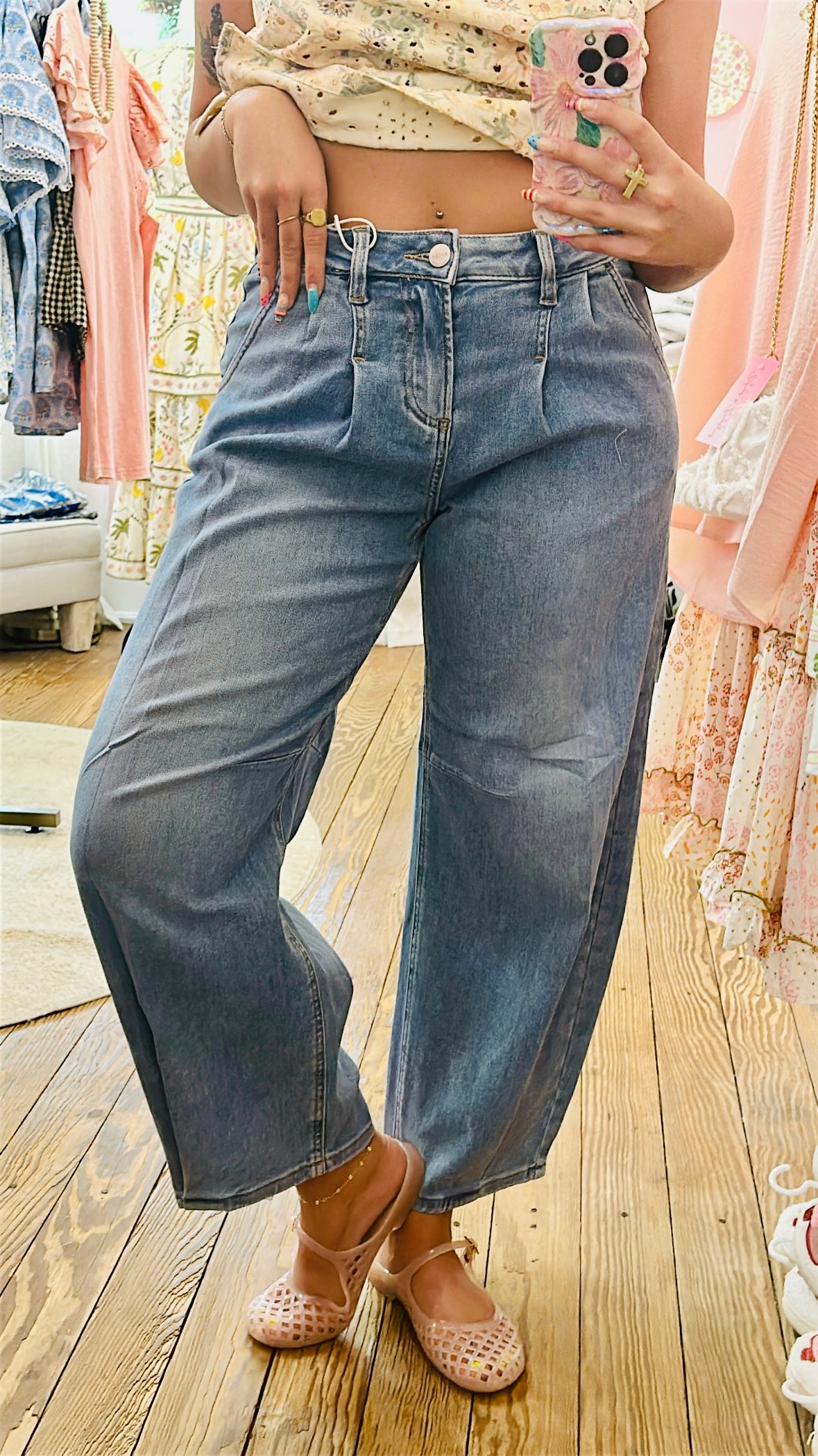 Risen Slouchy Crop Wide Leg Volume Jeans