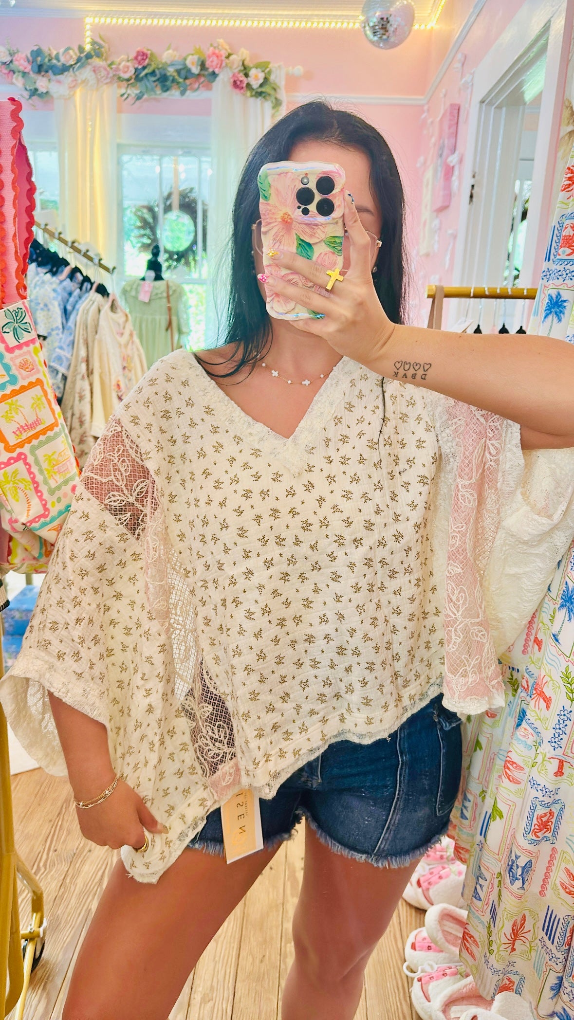 Petal Script Top