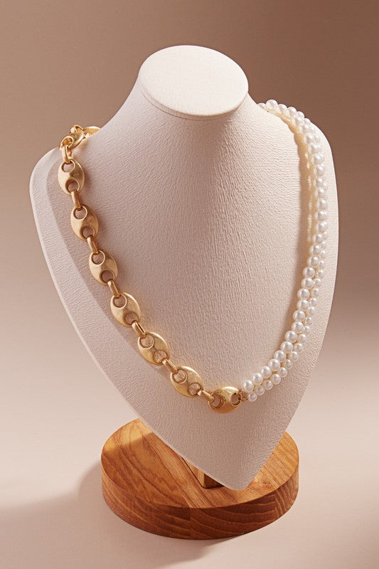 Vintage Metal Chain & Pearl Necklace