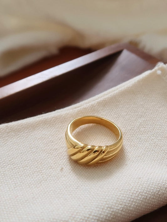 Twisted Dome Ring
